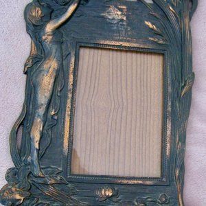 VINTAGE VICTORIAN PHOTO FRAME W/NUDE & FLORALS (at least 45 years old)